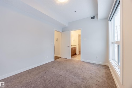 121 10523 123 Street, Edmonton, AB - Indoor Photo Showing Other Room