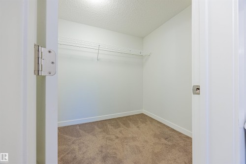 121 10523 123 Street, Edmonton, AB - Indoor