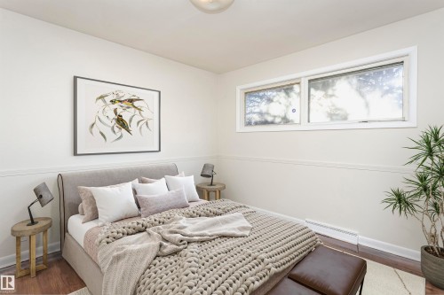 15702 92A Avenue, Edmonton, AB - Indoor Photo Showing Bedroom