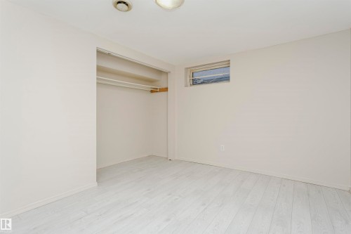 15702 92A Avenue, Edmonton, AB - Indoor Photo Showing Other Room
