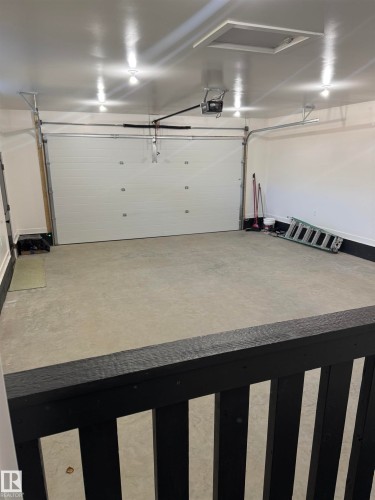 102 1 Street, Rural Lac Ste. Anne County, AB - Indoor Photo Showing Garage