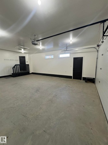 102 1 Street, Rural Lac Ste. Anne County, AB - Indoor Photo Showing Garage