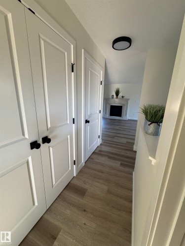 102 1 Street, Rural Lac Ste. Anne County, AB - Indoor Photo Showing Other Room