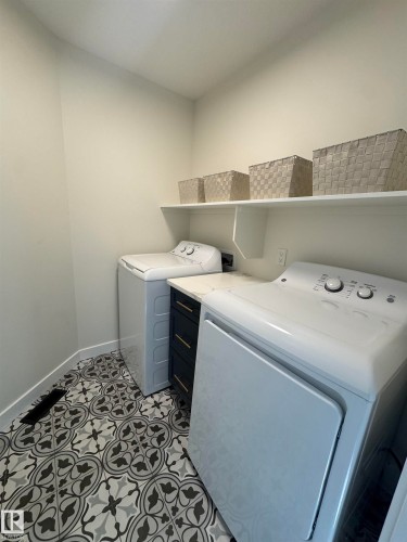 102 1 Street, Rural Lac Ste. Anne County, AB - Indoor Photo Showing Laundry Room