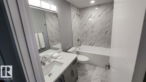 13026 120 Street, Edmonton, AB - Indoor Photo Showing Bathroom