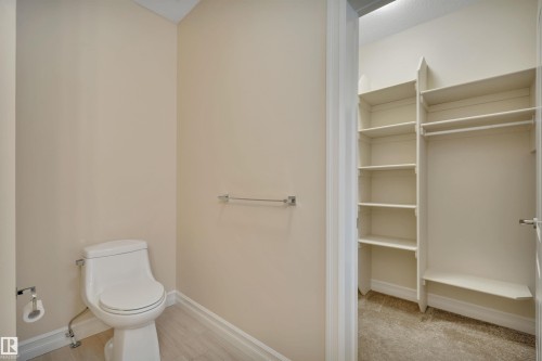 2137 Blue Jay Point(E), Edmonton, AB - Indoor Photo Showing Bathroom