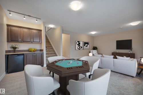 2137 Blue Jay Point(E), Edmonton, AB - Indoor