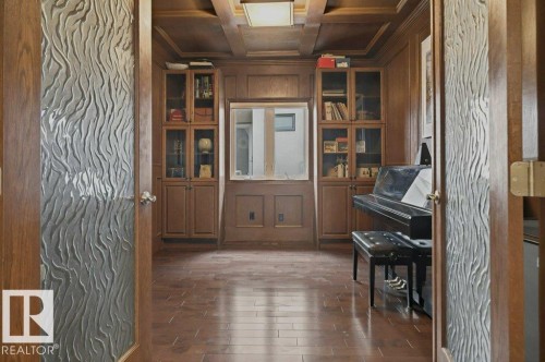 4835 Mactaggart Crest Crest, Edmonton, AB - Indoor Photo Showing Other Room