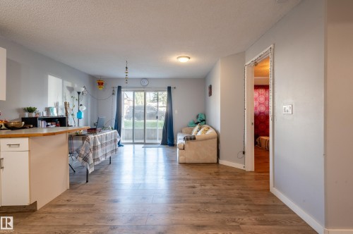 117 10535 122 Street, Edmonton, AB - Indoor