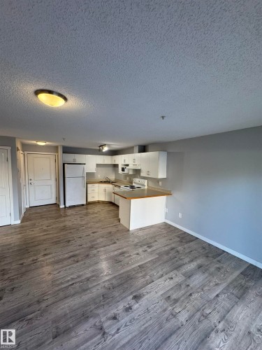 117 10535 122 Street, Edmonton, AB - Indoor Photo Showing Kitchen