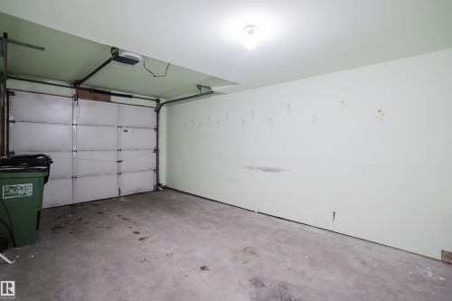 57 843 Youville Drive W, Edmonton, AB - Indoor Photo Showing Garage