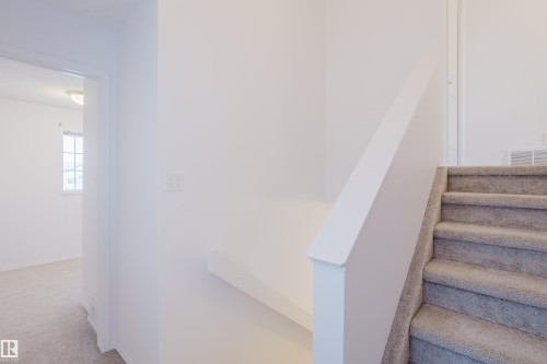 57 843 Youville Drive W, Edmonton, AB - Indoor Photo Showing Other Room