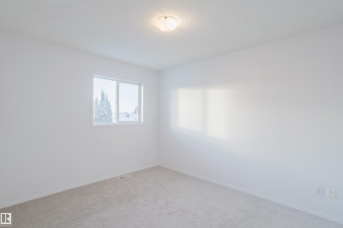 57 843 Youville Drive W, Edmonton, AB - Indoor Photo Showing Other Room