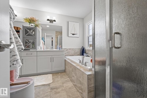 20023 26 Avenue, Edmonton, AB - Indoor Photo Showing Bathroom