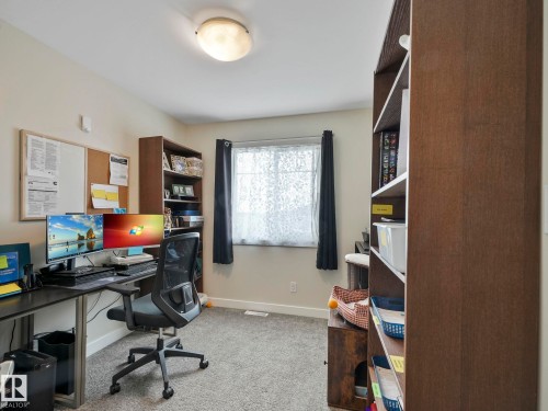 16 3103 Hilton Drive, Edmonton, AB - Indoor Photo Showing Office