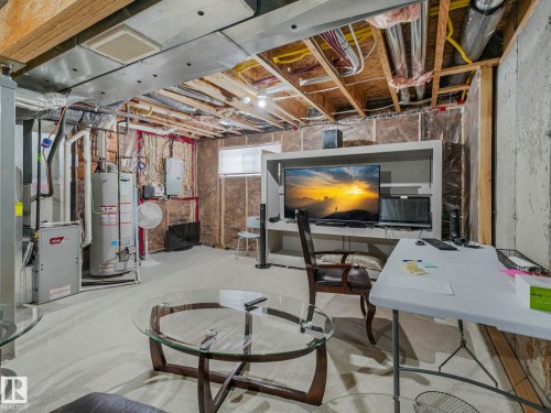 16 3103 Hilton Drive, Edmonton, AB - Indoor Photo Showing Basement