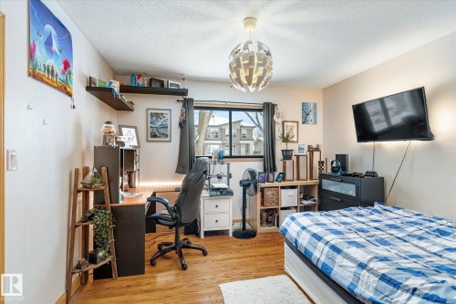 10332 78 Street, Edmonton, AB - Indoor Photo Showing Bedroom