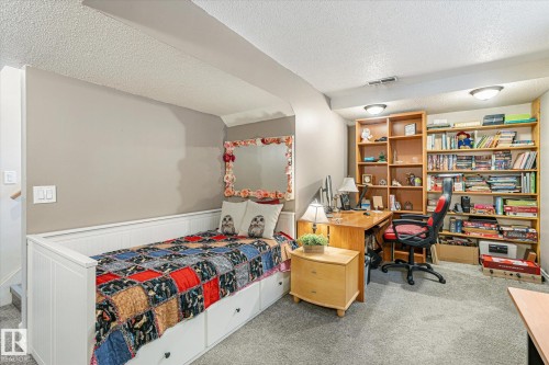 10332 78 Street, Edmonton, AB - Indoor