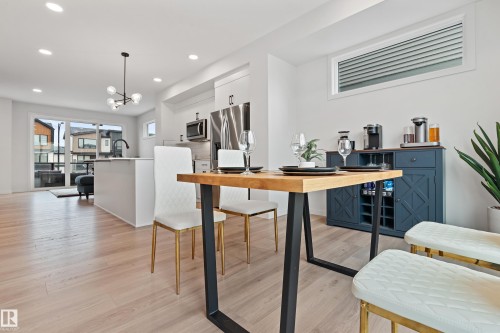3284 Keswick Way, Edmonton, AB - Indoor Photo Showing Dining Room