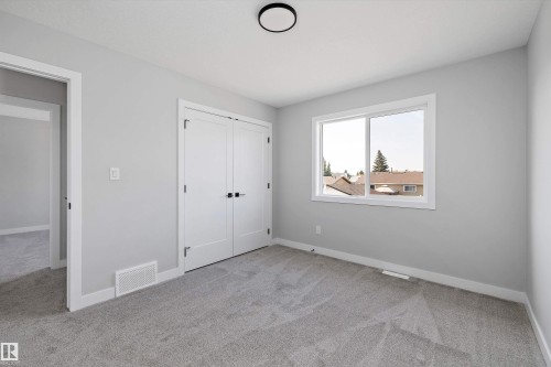 72 Maple Crescent, Gibbons, AB - Indoor Photo Showing Other Room