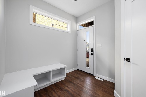 72 Maple Crescent, Gibbons, AB - Indoor Photo Showing Other Room