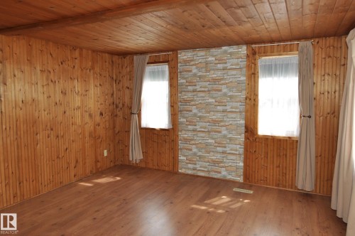 17-4839 47 Street, Gibbons, AB - Indoor Photo Showing Other Room