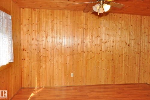 17-4839 47 Street, Gibbons, AB - Indoor Photo Showing Other Room