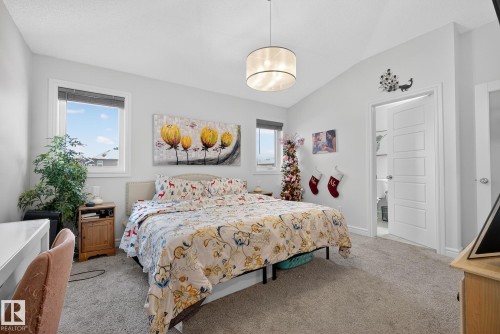 8 Daniel Street, Fort Saskatchewan, AB - Indoor Photo Showing Bedroom