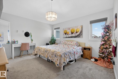 8 Daniel Street, Fort Saskatchewan, AB - Indoor Photo Showing Bedroom