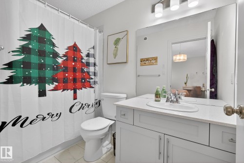 8 Daniel Street, Fort Saskatchewan, AB - Indoor Photo Showing Bathroom