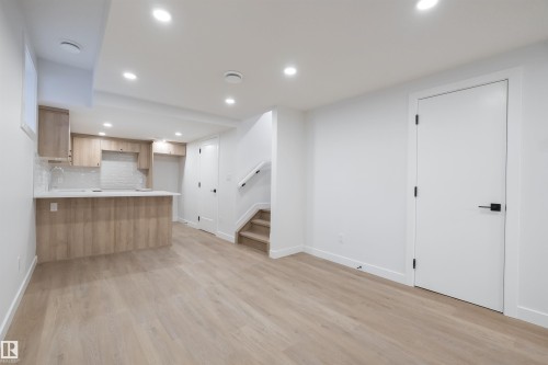 9540 148 Street, Edmonton, AB - Indoor