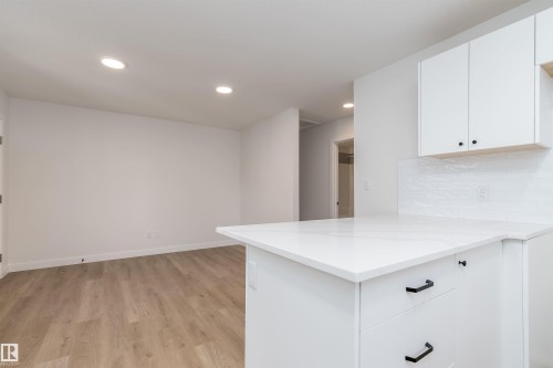 9540 148 Street, Edmonton, AB - Indoor