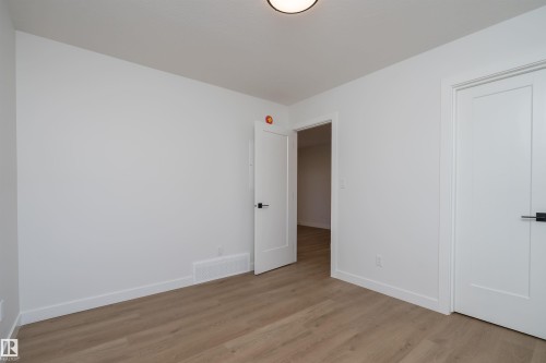 9540 148 Street, Edmonton, AB - Indoor Photo Showing Other Room