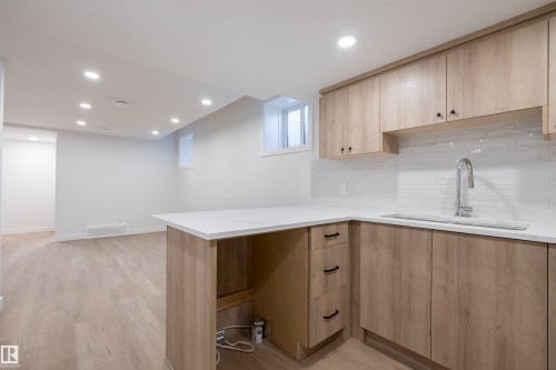 9540 148 Street, Edmonton, AB - Indoor Photo Showing Other Room