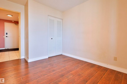 505 10175 109 Street, Edmonton, AB - Indoor Photo Showing Other Room