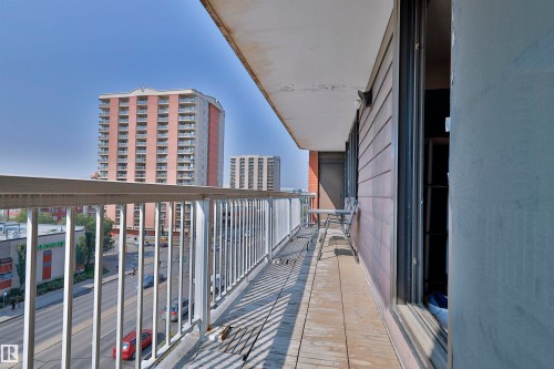 505 10175 109 Street, Edmonton, AB - Outdoor