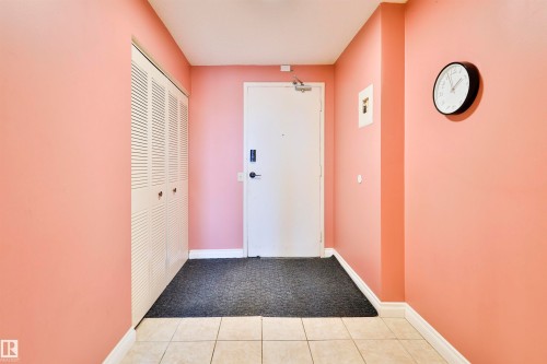 505 10175 109 Street, Edmonton, AB - Indoor Photo Showing Other Room