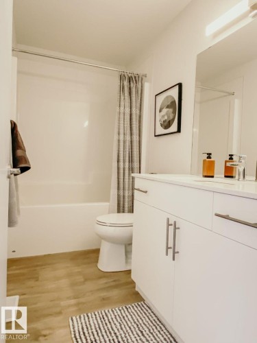 161 Garneau Gate, Spruce Grove, AB - Indoor Photo Showing Bathroom