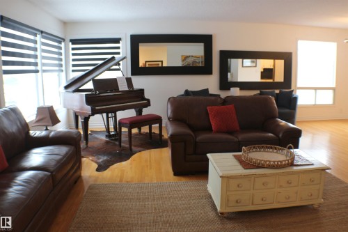 4403 107A Avenue, Edmonton, AB - Indoor Photo Showing Living Room