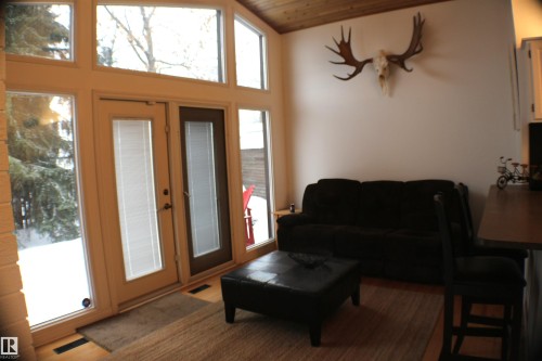 4403 107A Avenue, Edmonton, AB - Indoor