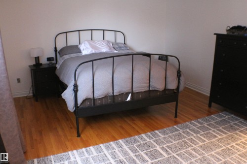 4403 107A Avenue, Edmonton, AB - Indoor Photo Showing Bedroom