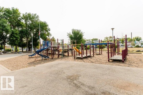 9324 120 Avenue, Edmonton, AB - Outdoor