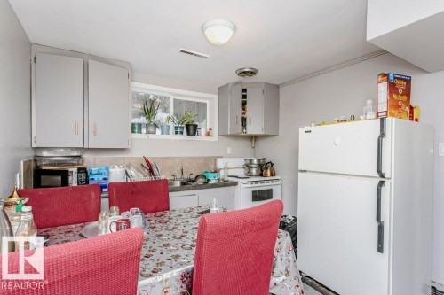 9324 120 Avenue, Edmonton, AB - Indoor Photo Showing Kitchen With Double Sink