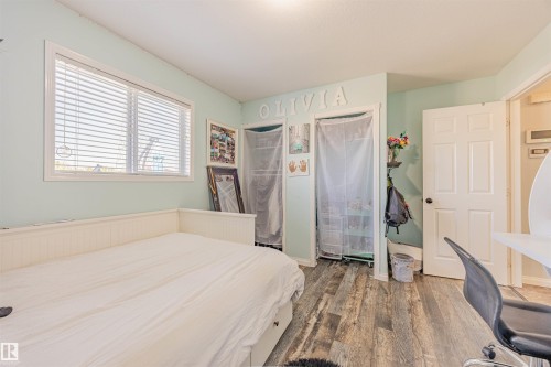 7808 163 Avenue, Edmonton, AB - Indoor Photo Showing Bedroom