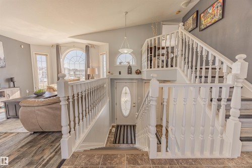 7808 163 Avenue, Edmonton, AB - Indoor Photo Showing Other Room