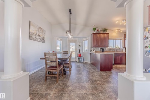 7808 163 Avenue, Edmonton, AB - Indoor