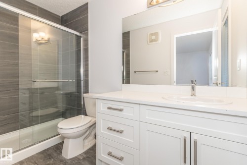 11 735 Allard Boulevard, Edmonton, AB - Indoor Photo Showing Bathroom