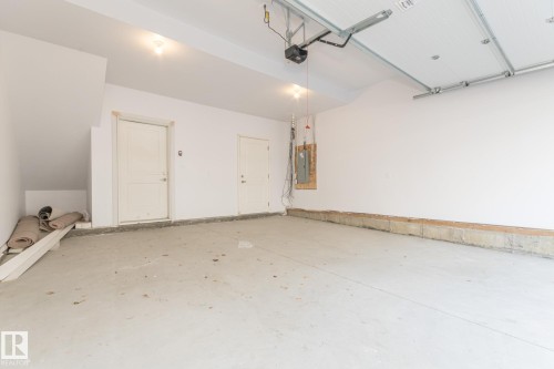 11 735 Allard Boulevard, Edmonton, AB - Indoor Photo Showing Garage
