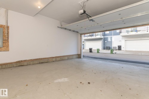 11 735 Allard Boulevard, Edmonton, AB - Indoor Photo Showing Garage