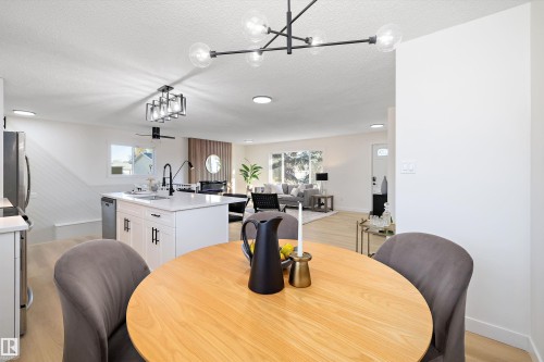 14736 122 Street, Edmonton, AB - Indoor Photo Showing Dining Room
